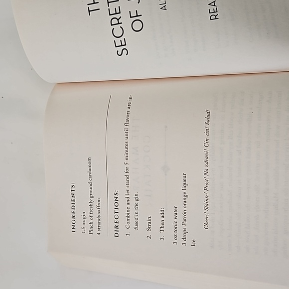 The Secret Keeper of Jaipur By Alka Josh Publisher Mira  Paperback edition 2021 - Picture 13 of 17